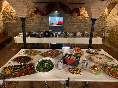 Matrimonio - Flonheim - Kreuzgewölbe Caterer Speeter hat aufgebaut - Felsenmühle Neuleiningen