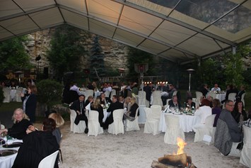 Hochzeit: Hochzeit im Festzelt - Hotel und Restaurant Lochmühle