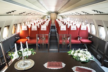 Hochzeit: Standesamt im Flugzeug - Flugzeug IL 62 "Lady Agnes - Otto-Lilienthal-Verein Stölln