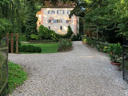 Hochzeit - Geeignet für: Private Feier (Taufe, Erstkommunion,...) - Leonberg (Böblingen) - Burg Schaubeck - Weingut Graf Adelmann Hochzeitslocation  - Burg Schaubeck - Weingut Graf Adelmann