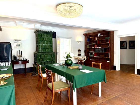 Hochzeitslocation: Burg Schaubeck Getting Ready Salon - Burg Schaubeck - Weingut Graf Adelmann
