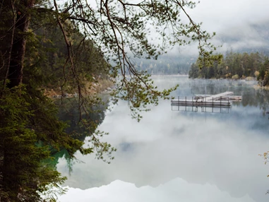Hochzeitslocation: Der Eibsee in Garmisch-Partenkirchen. - EIBSEE-Hotel