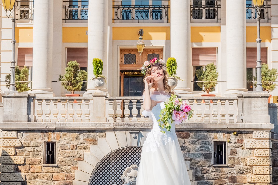 Hochzeit: Vor und in dem Hotel können traumhafte Hochzeitsfotos geschossen werden - Grand Hotel Imperial