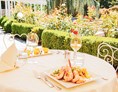 Hochzeit: Speisen Sie bei herrlichem Wetter in unserem Außenbereich - Grand Hotel Imperial