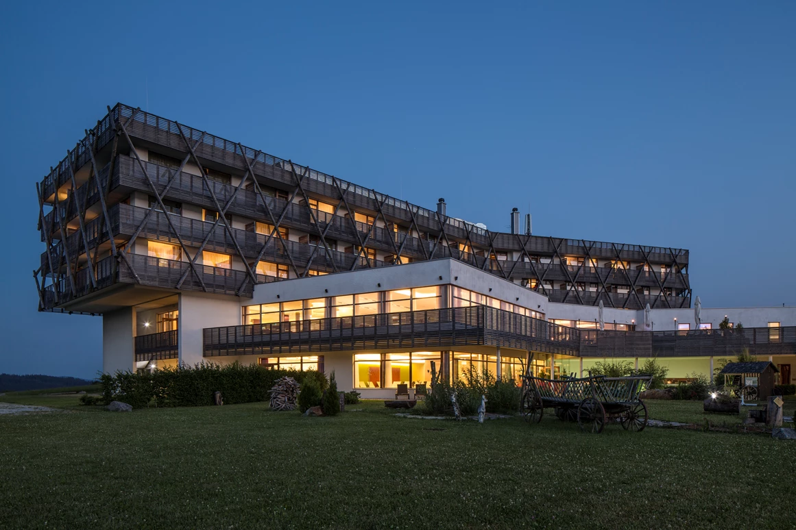 Hochzeitslocation: Abendstimmung im Falkensteiner Bad Leonfelden. - Falkensteiner Hotel & SPA Bad Leonfelden