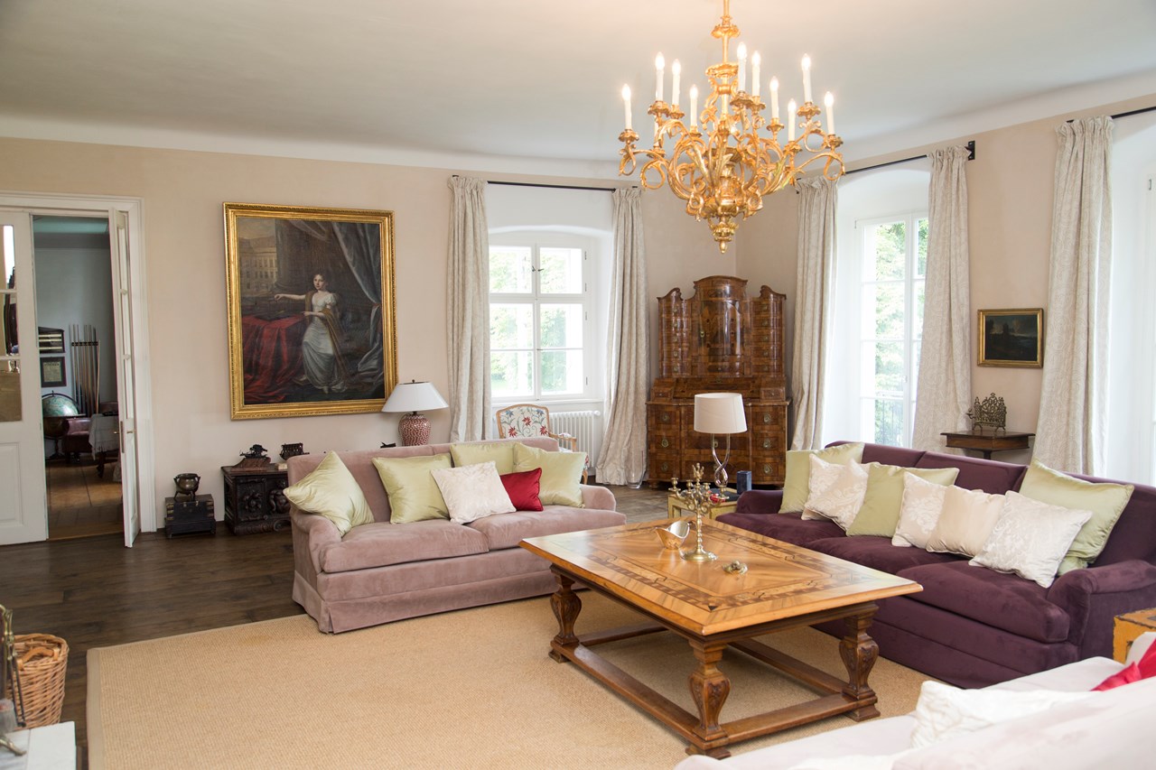 Schloss Ginselberg Informazioni sulle sale da ballo Ampio salone