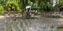 Hochzeit - Trauung im Freien - Laxenburg - Empfang und Bestuhlung auf der Terrasse - RAHOFER Bräu Restaurant
