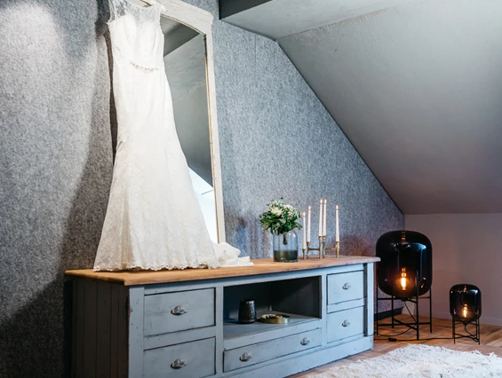 Hochzeitslocation: Adler Ankleidezimmer Braut. - Hotel Riesengebirge