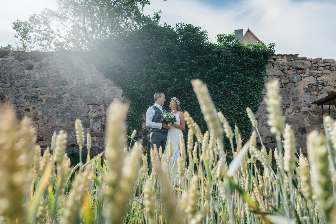 Hochzeitslocation: Die Obstwiese bietet tolle Spots für unvergessliche Hochzeitsfotos. - Hotel Riesengebirge