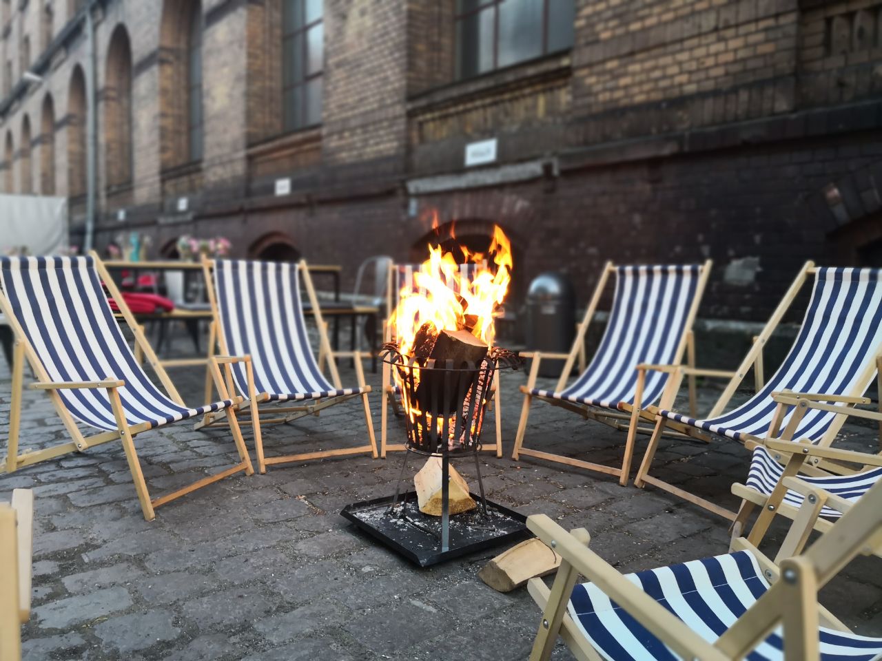 Hochzeit: Magazin in der Heeresbäckerei