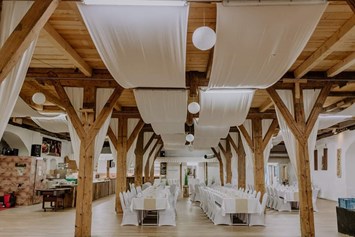 Hochzeit: Der Festsaal vom Meierhof Aigen-Schlägl für eure Traumhochzeit. - Meierhof Aigen-Schlägl