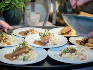 Hochzeitslocation: Flying Buffet - Unique Eventlocation