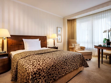 Hochzeit: Superior Zimmer - Hotel Nassauer Hof