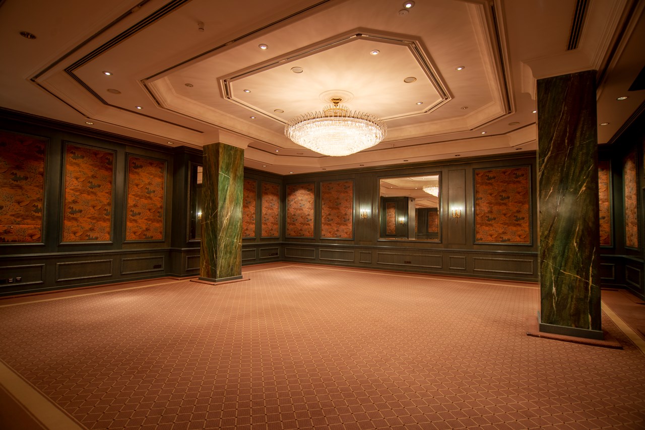 Hotel Nassauer Hof  Information about the banquet halls Sugai