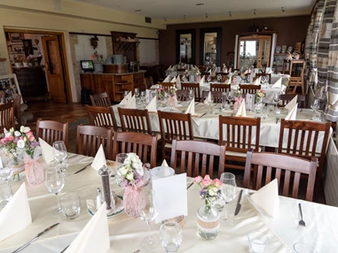 Hochzeitslocation: Der Festsaal des Gasthaus zur Gis. - Gasthaus zur Gis