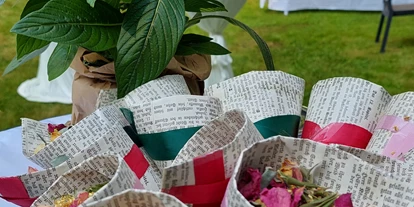 Mariage - Kastellaun - Dekoration im Garten - Wald Villa Üssbach