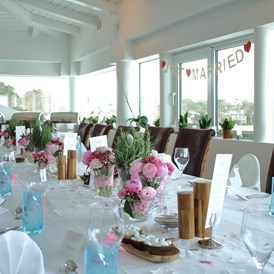 Hochzeit: Obergeschoss "Captains Lounge" 
für bis zu 40 Personen - Restaurant Wolkenlos