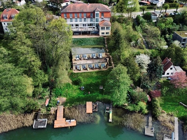 Hochzeitslocation: Strandhotel Vier Jahreszeiten Buckow