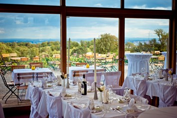 Hochzeit: Die Aussicht aus dem Restaurant - Oktogon am Himmel