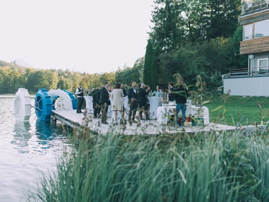 Hochzeitslocation: Sektempfang und Aperitif auf dem Steg. - Restaurant Fischerstube