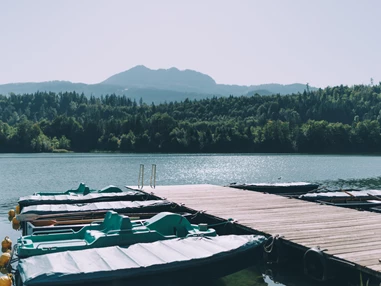 Hochzeitslocation: Feiert eure Hochzeit am Reintalersee in Tirol. - Restaurant Fischerstube