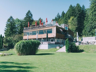 Hochzeitslocation: Die Fischerstube am Reintalersee für eure Traumhochzeit am See. - Restaurant Fischerstube