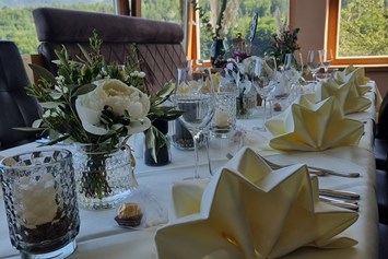 Hochzeit: Hochzeitsmahl mit Blick auf den See - Restaurant Fischerstube
