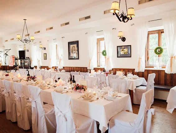 Hochzeit: Feiern Sie Ihre Hochzeit im Landgasthof & Hotel Linde in 6275 Stumm.
 - Landgasthof & Hotel Linde