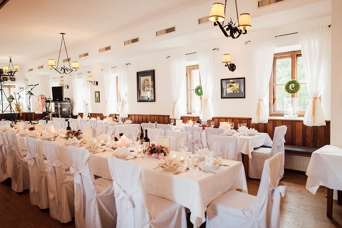 Hochzeit: Feiern Sie Ihre Hochzeit im Landgasthof & Hotel Linde in 6275 Stumm.
 - Landgasthof & Hotel Linde