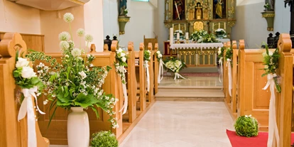 Hochzeit - Pottenbrunn - Die Kirche ist nur 5 Gehminuten von Pedro´s Hochzeitslocation entfernt - Hochzeitslocation - Hotel - Eventrestaurant - Pedros