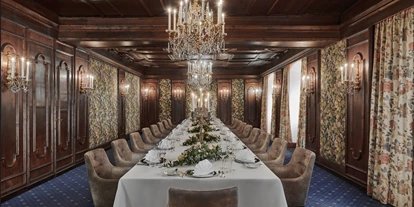 Wedding - nächstes Hotel - Angath - Historischer Gobelinsaal festlich gedeckt - 4*S Lebenberg Schlosshotel Kitzbühel