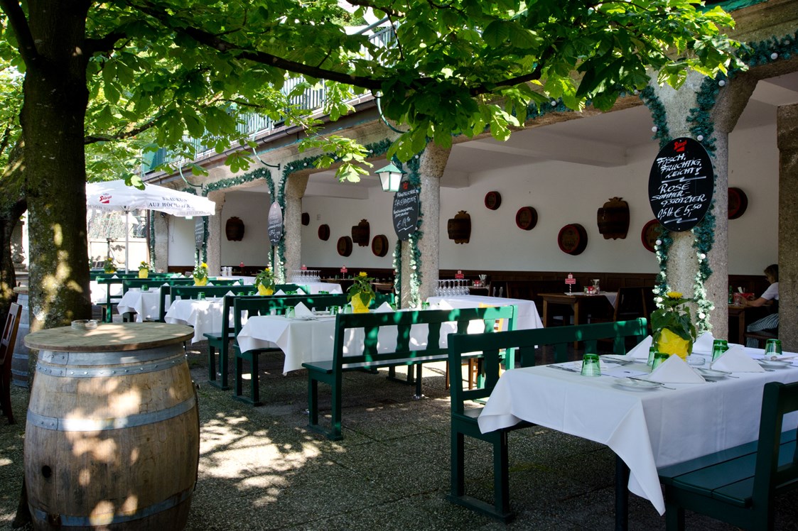 Hochzeit: Gastgarten - Restaurant Stieglkeller - Salzburg