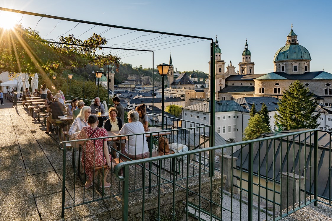 Hochzeit: Der Keller mit Aussicht - Restaurant Stieglkeller - Salzburg