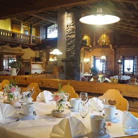 Hochzeit: Die Winkleralm eingedeckt für den Nachmittagscafe - Die Almen - Saalbach Hinterglemm 