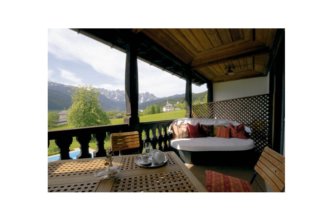 Hochzeit: Zimmer Residenz mit herrlichem Ausblich auf die Bergkulisse - Hotel Landhaus Koller