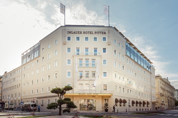 Hochzeit: Außenansicht vom IMLAUER HOTEL PITTER Salzburg - IMLAUER Hotel Pitter Salzburg