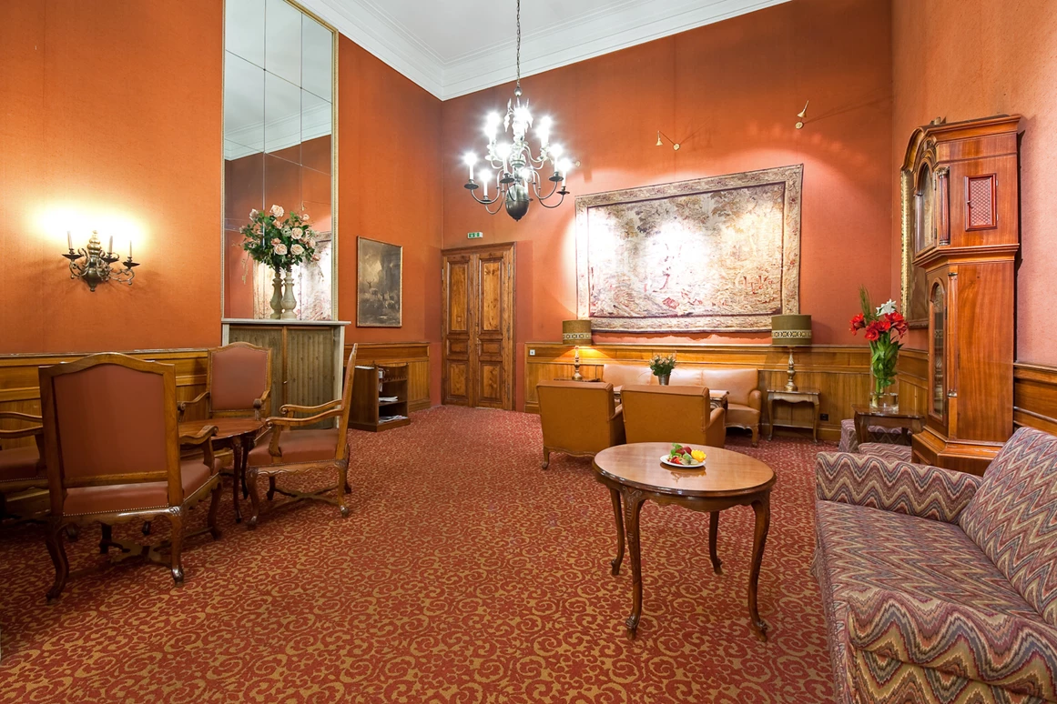 Hochzeit: Hotelhalle II - Hotel Regina Wien