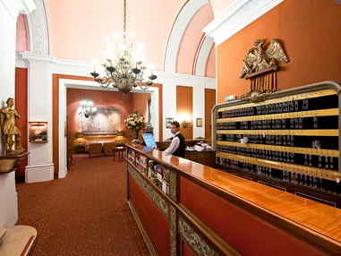 Hochzeit: Hotelhalle III - Hotel Regina Wien