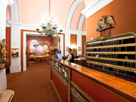 Hochzeit: Hotelhalle III - Hotel Regina Wien