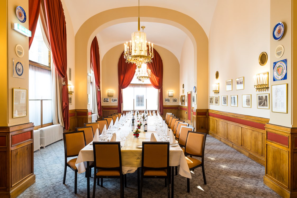 Hochzeit: Votiv Saal - Hotel Regina Wien