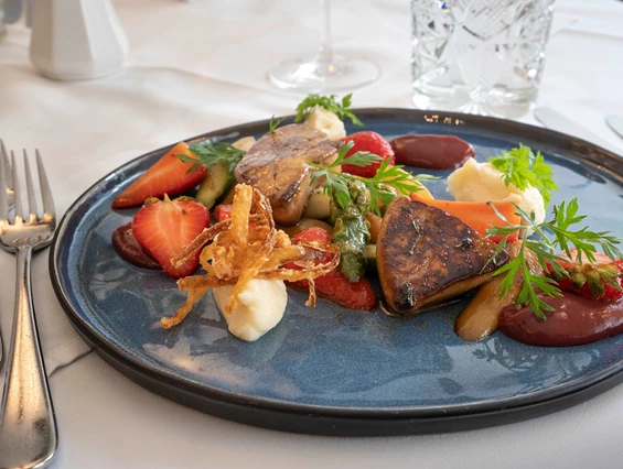 Hochzeitslocation: Gastronomie fürs Auge im Schlosswirt zu Anif. - ****Hotel Schlosswirt zu Anif