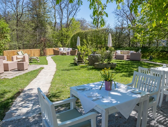 Hochzeitslocation: Die Gartenanlage des Schlosswirt zu Anif. - ****Hotel Schlosswirt zu Anif