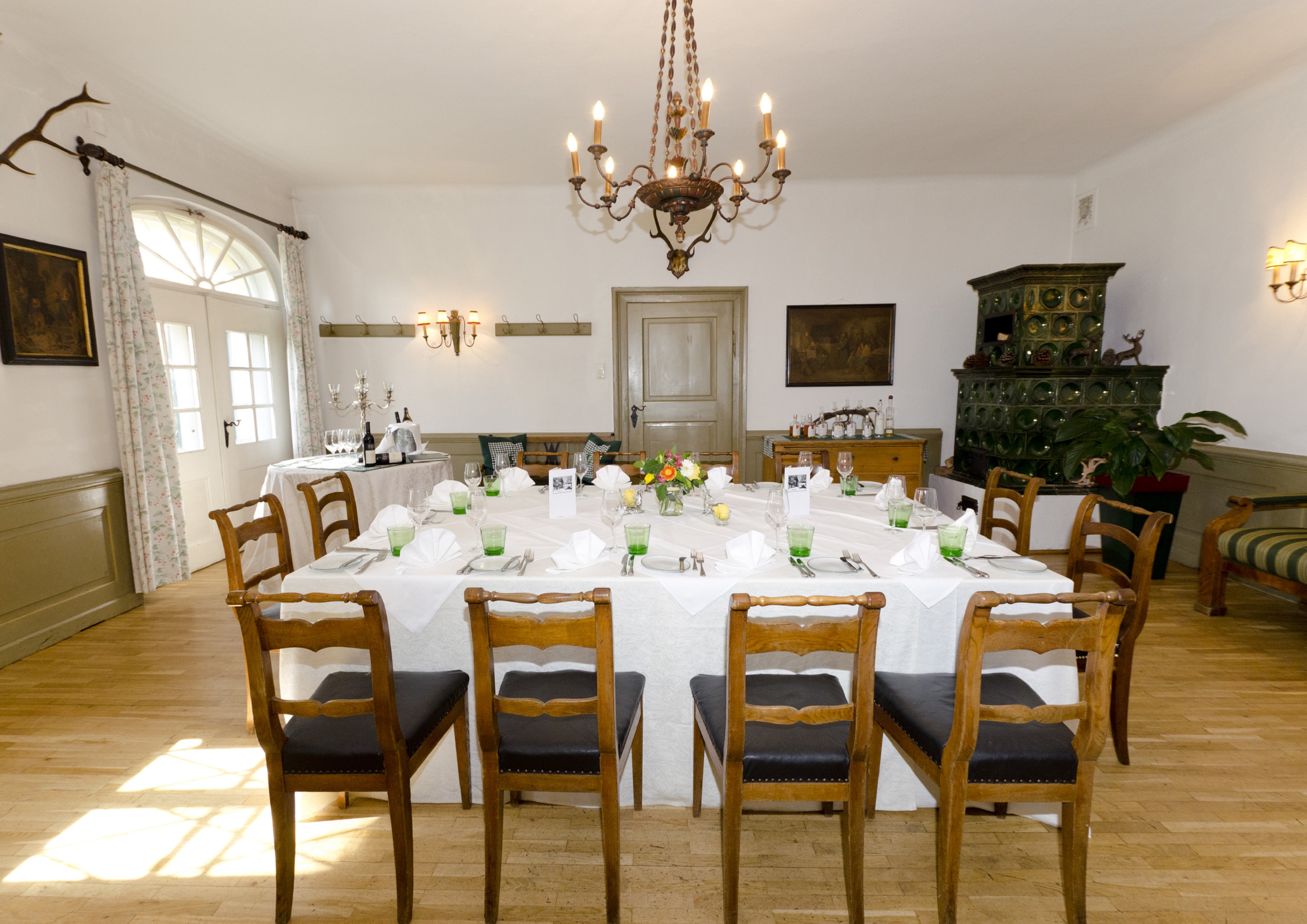 ****Hotel Schlosswirt zu Anif Informatie over de balzalen Het jachthuis