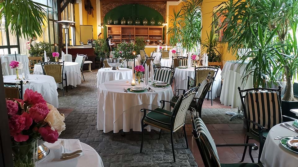 Matrimonio - Vorchdorf -     Romantische Hochzeit im stilvollen Ambiente von Wirt am Berg in Wels - Wirt am Berg