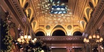Hochzeit - Geeignet für: Seminare und Meetings - Wien-Stadt - Großer Festsaal festlich geschmückt - Wiener Börsensäle