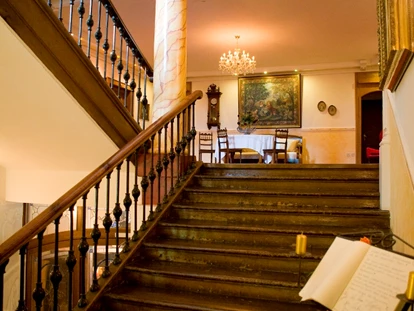 Mariage - Gailtal - altes Stiegenhaus - Schloss Hotel Lerchenhof