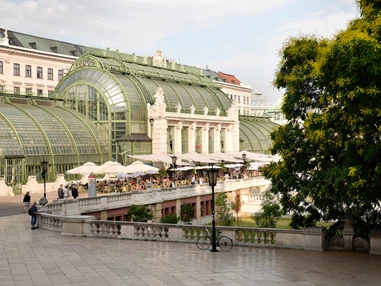 Hochzeit: Palmenhaus - Cafe Brasserie Bar