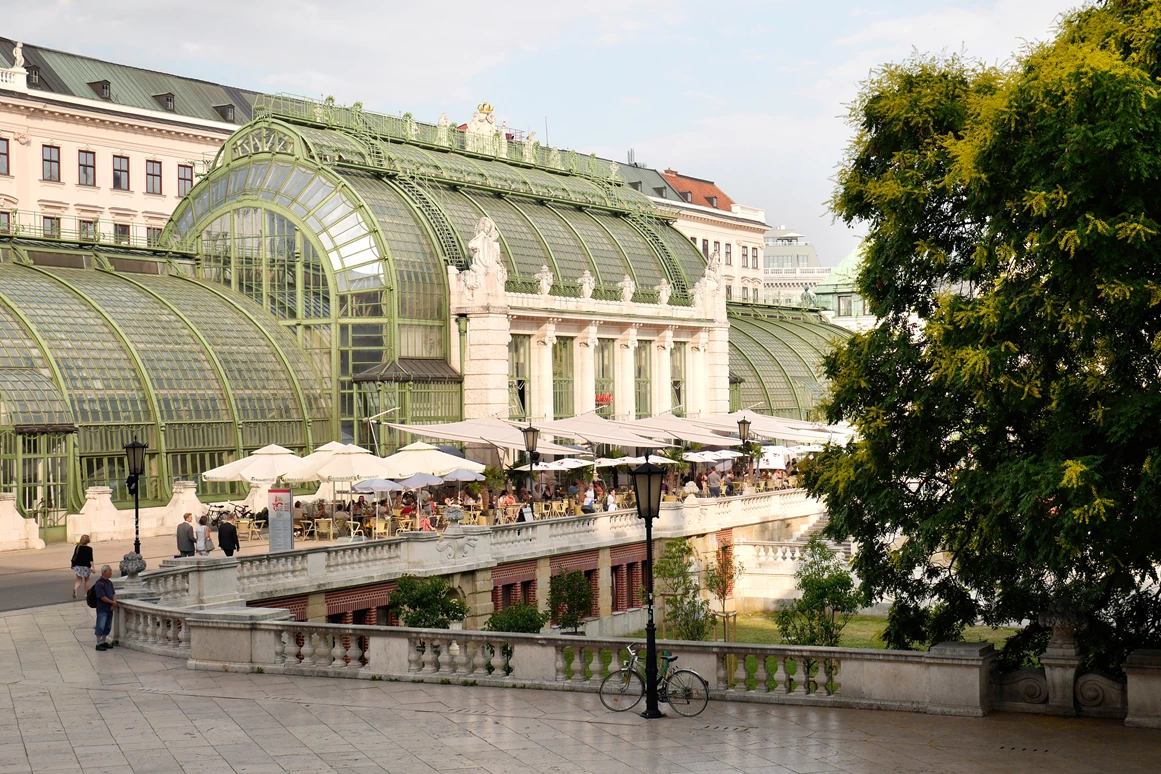 Hochzeit: Palmenhaus - Cafe Brasserie Bar