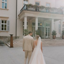 Hochzeit: Hochzeitsspaziergang im Schlosspark vom Kavalierhaus Klessheim (cc Katrin Kerschbaumer) - Kavalierhaus Klessheim bei Salzburg
