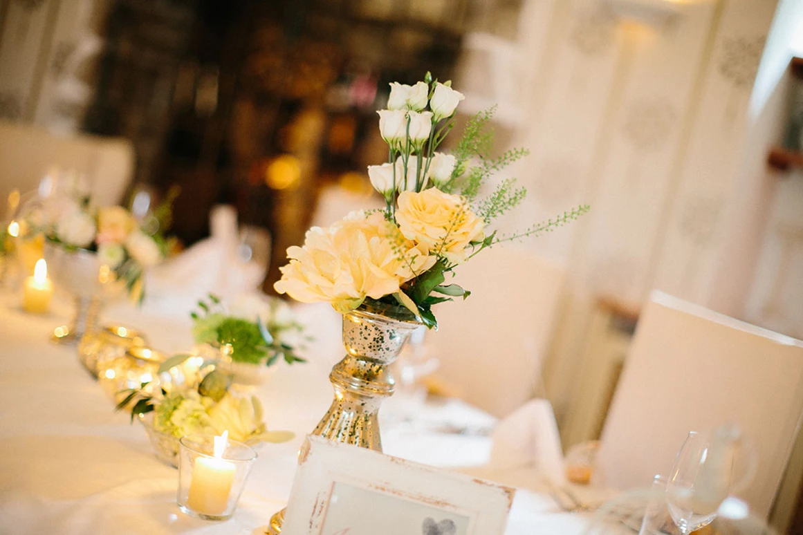Hochzeit: Feiern Sie Ihre Hochzeit im Schloss Leonstain in Pörtschach am Wörthersee.
Foto © henrywelischweddings.com - Hotel Schloss Leonstain